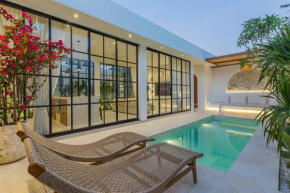 Stylish new 1 bedroom villa in Bingin